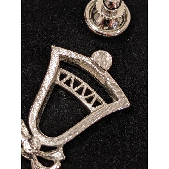 Vintage Avon Christmas Bell Silver Tone Pin Brooch Pin - Picture 4 of 8